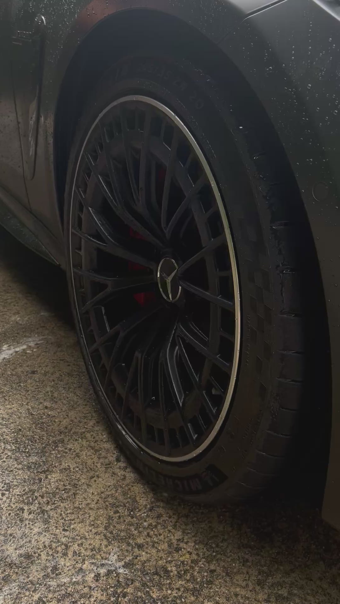 video of the Fox Tail drying towel showcased to dry wheel and rims